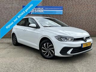 volkswagen-polo-1.0-tsi-life-carpla