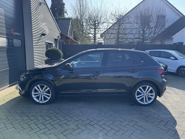 Volkswagen POLO 1.0 TSI Highline | Navigatie | Adaptive Cruise Control | DAB | Privacy Glass | Climate Control | Lichtmetalen Velgen |
