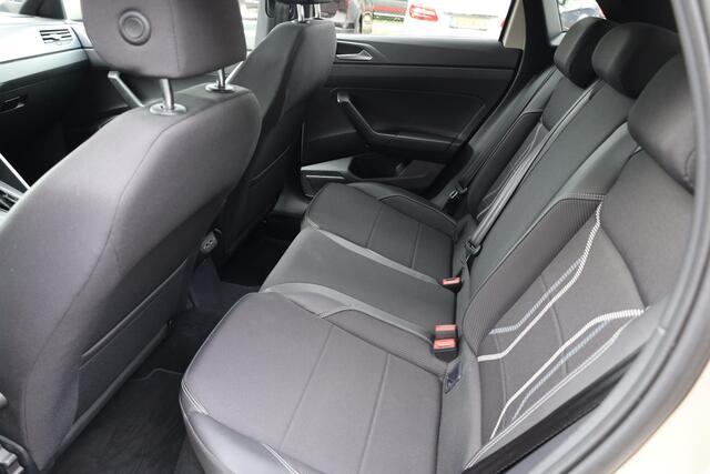 Volkswagen POLO 1.0 TSI HIGHLINE R PANO CARPLAY BEATS 2xPDC ACC CRUISE HALFLEER CLIMA DAB SFEERVERLICHTING 1e-EIGENAAR NAP