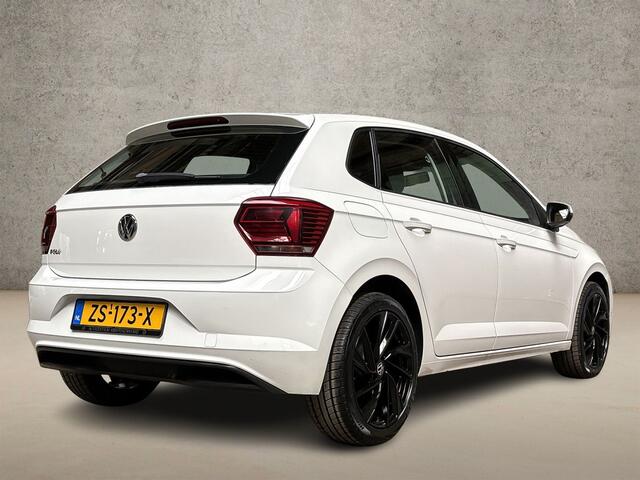 Volkswagen POLO 1.0 Sportline (APPLE CARPLAY, GROOT NAVI, LM VELGEN, SPORTSTOELEN, CRUISE, LEDER STUURWIEL, NIEUWSTAAT)