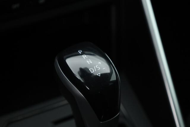 Volkswagen POLO 1.0 TSI Style DSG | Apple CarPlay & Android Auto | Camera | Digi. Cockpit | PDC V+A | Stoelverw.