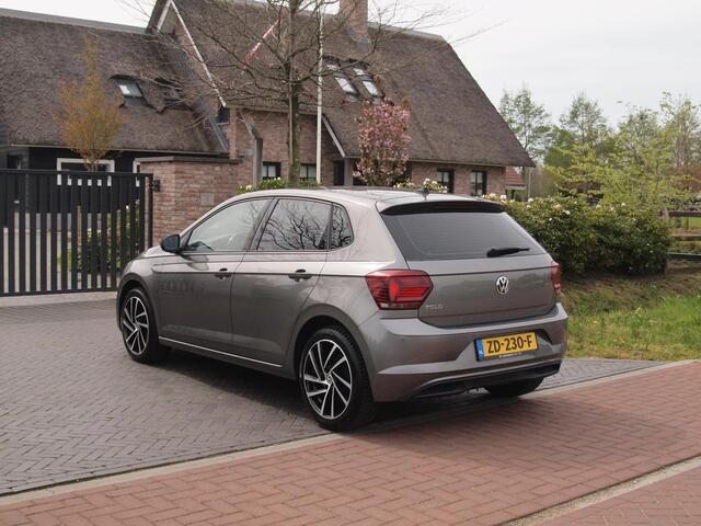 Volkswagen POLO 1.0 TSI Comfortline | Climate Control| Apple Carplay | Cruise Control | Parkeersensoren | Stoelverwarming |