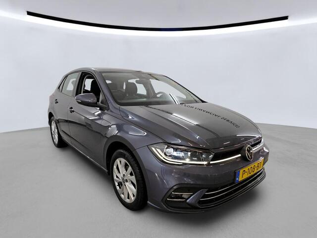 Volkswagen POLO 1.0 TSI Style / PARK. SENSOREN/ IQ. LIGHT/ APP CONNECT/ ADAPT. CRUISE/ NAVI/ CLIMA/ 16" LMV