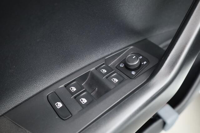 Volkswagen POLO 1.0 TSI Life | Adapt. Cruise | Trekhaak | LED | PDC V+A | Apple CarPlay & Android Auto | Airco