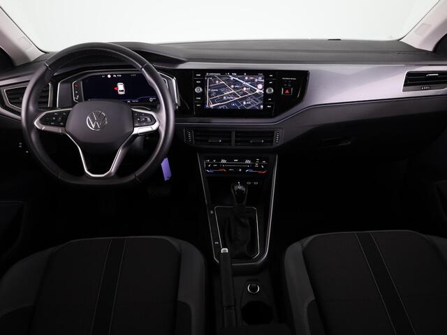 Volkswagen POLO 1.0 TSI Style 95 pk Automaat (DSG) | Navigatie | Parkeersensoren | Adaptieve cruise control | Matrix LED koplampen | Stoelverwarming |