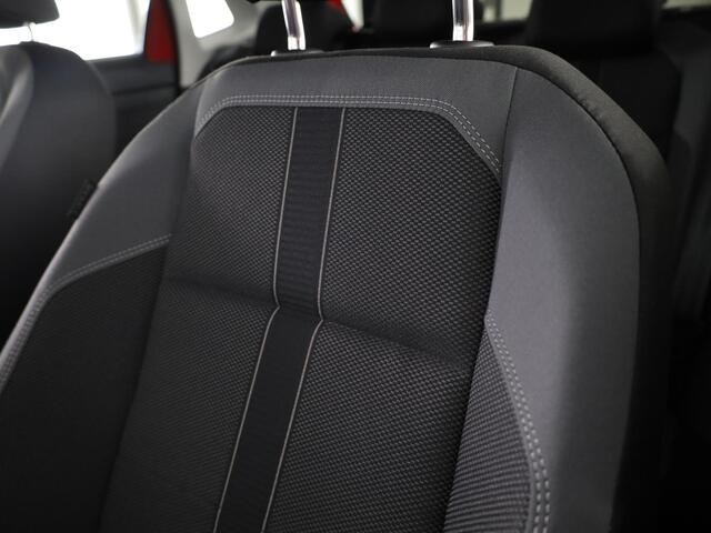 Volkswagen POLO 1.0 TSI Style 95 pk Automaat (DSG) | Navigatie | Parkeersensoren | Adaptieve cruise control | Matrix LED koplampen | Stoelverwarming |