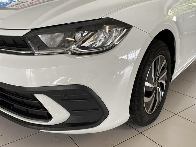 Volkswagen POLO 1.0 TSI Life automaat 5 Drs Carplay /Stoelverwarming / Navigatie / Cruise controle