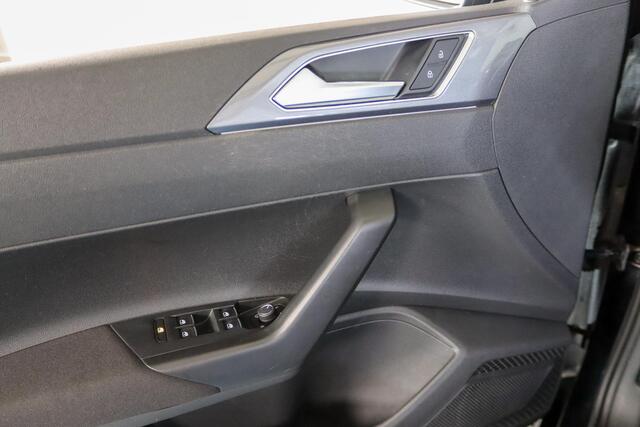 Volkswagen POLO 1.0 TSI Style IQ Light, Navigatie, Stoelverwarming, Apple CarPlay/Android Auto