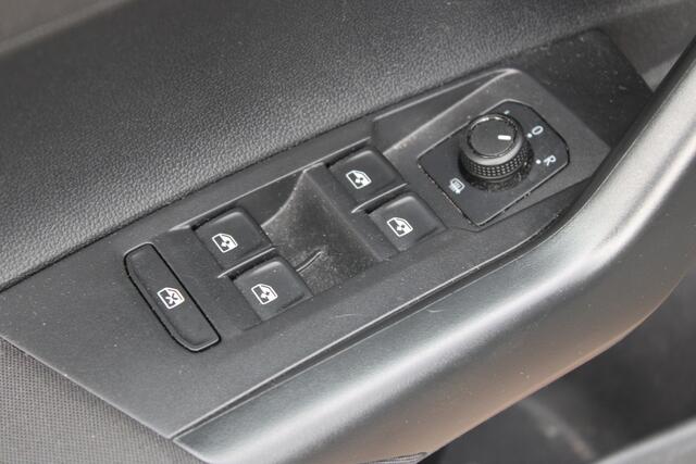 Volkswagen POLO 1.0 Comfortline//Navi//Carplay//ECC!!