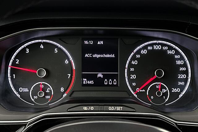 Volkswagen POLO 1.0 TSI Highline | Adaptieve cruise control | Apple Carplay | Navigatie | Parkeersensoren