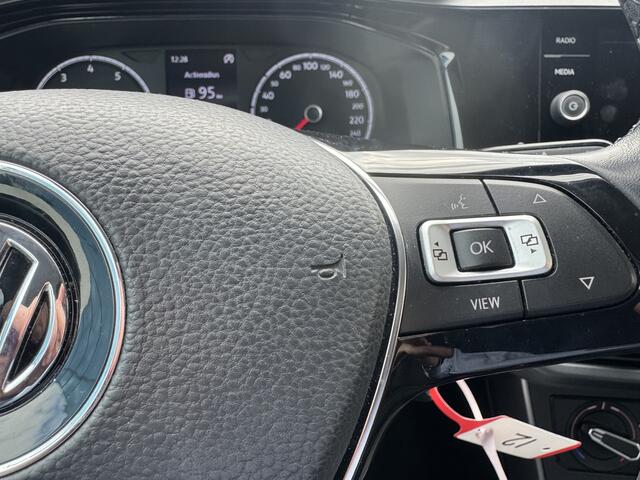 Volkswagen POLO 1.0 BlueMotion 95pk 5-DRS Connected Series / CARPLAY /