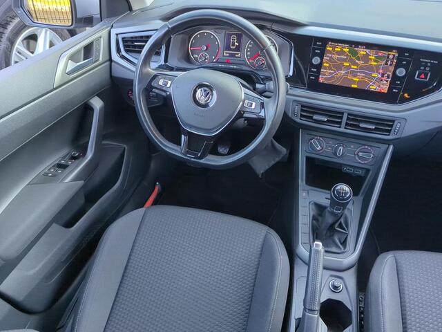 Volkswagen POLO 1.0 TSI Comfortline / Trekhaak / Navi / Carplay