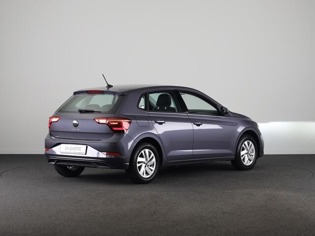 Volkswagen POLO 1.0 TSI Style 95 PK DSG Automaat | Navigatie via app | Parkeersensoren | Privacy glass |