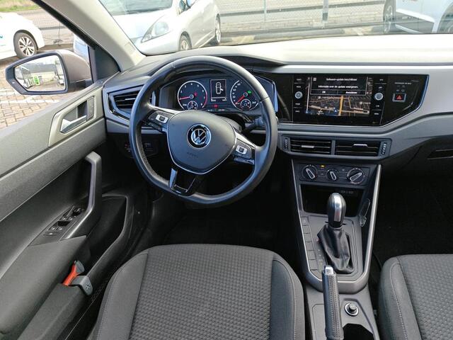 Volkswagen POLO 1.0 TSI Comfortline Executive DSG automaat Navigatie / Cruise control / Bluetooth / Airco / App-connect / Metallic lak