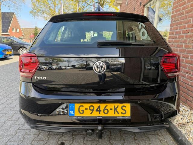 Volkswagen POLO 1.0 TSI Comf.l. Bus. Automaat TREKHAAK / 17 INCH / CARPLAY / AND