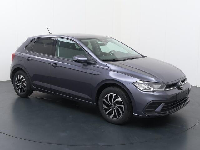 Volkswagen POLO Life Edition 1.0 70 kW / 95 pk TSI Hatchback 5 ver sn. Hand | Multimedia pakket |