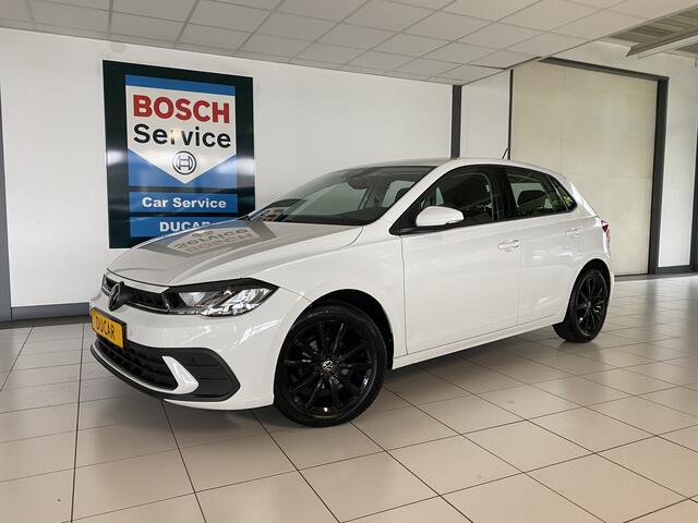 Volkswagen POLO 1.0 TSI Life automaat 5 Drs Trekhaak / Carplay /Stoelverwarming / Navigatie / Cruise controle