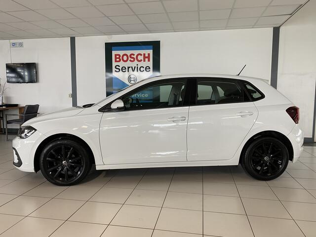 Volkswagen POLO 1.0 TSI Life automaat 5 Drs Trekhaak / Carplay /Stoelverwarming / Navigatie / Cruise controle