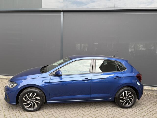 Volkswagen POLO 1.0 TSI Life Airco - Apple carplay - Navigatie - Cruise control - Bluetooth - Licht metalen velgen 15 inch - Led verlichting - Elektrische ramen - Radio - Start/stop systeem - Stuur l