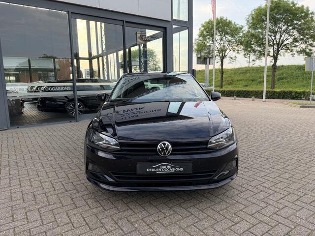 Volkswagen POLO 1.0 MPI NAVI AIRCO PDC CRUISE CONTROL