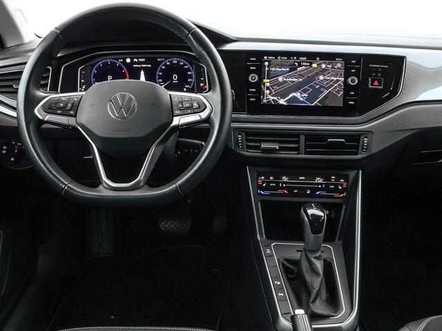 Volkswagen POLO 1.0 TSI 95pk DSG Style · Camera · Stoelverwarming · Apple/Android Car Play · Dodehoeksensoren · IQ Light · Navigatie · P-Sensoren · Getint Glas · 16'' Inch ·