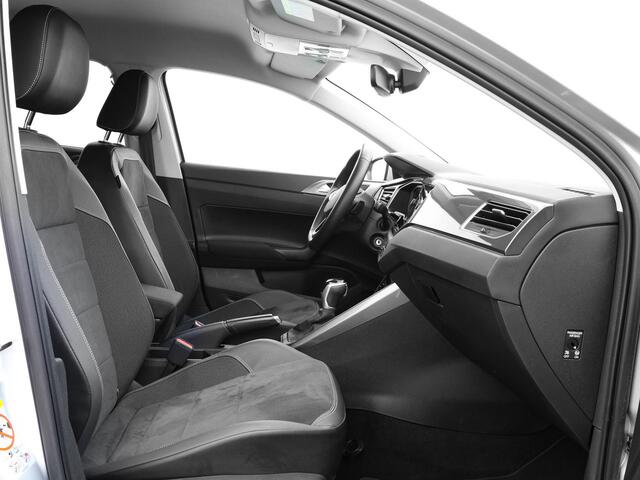Volkswagen POLO 1.0 TSI 95pk DSG Style · Camera · Stoelverwarming · Apple/Android Car Play · Dodehoeksensoren · IQ Light · Navigatie · P-Sensoren · Getint Glas · 16'' Inch ·