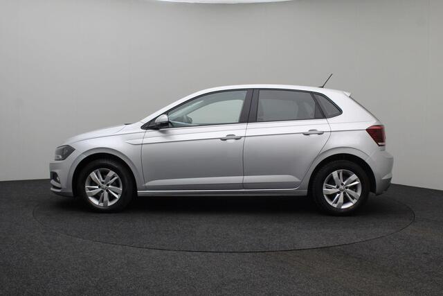 Volkswagen POLO 1.0 TSI Comfortline 2018 NAP | Carplay | Navigatie | Airco | Cruise control | Lichtmetaal | Goed onderhouden |