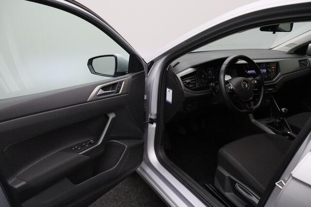 Volkswagen POLO 1.0 TSI Comfortline 2018 NAP | Carplay | Navigatie | Airco | Cruise control | Lichtmetaal | Goed onderhouden |