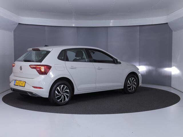 Volkswagen POLO 1.0 TSI Life 95 PK | Parkeersensoren | Apple carplay | Airco |