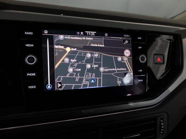 Volkswagen POLO 1.0 TSI Style 95 pk Automaat (DSG) | Navigatie | Parkeersensoren | Adaptieve cruise control | Matrix LED koplampen | Stoelverwarming |