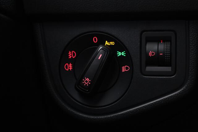 Volkswagen POLO 1.0 TSI Highline | Adapt. Cruise | Stoelverw. | Apple CarPlay & Android Auto | PDC V+A | Navi |