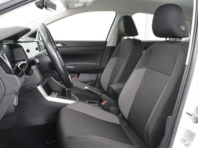 Volkswagen POLO 1.0 TSI Life | Navigatie | Parkeerhulp | Carplay | Adaptive cruise | Full LED | Airco | Bluetooth