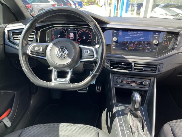 Volkswagen POLO 1.0 TSI 2x R-Line / AUTOMAAT/ PANO/ FULL-LED/ PARK.SENSOREN V+A/ ACC/ RIJ-MODI/ APP-CONNECT/ DIGITAL DASH/ GETINT GLAS/ NAVI/ DAB/ CLIMA/ 17'' LMV