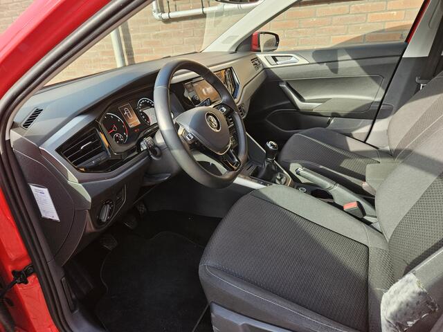 Volkswagen POLO 1.0 Comfortline