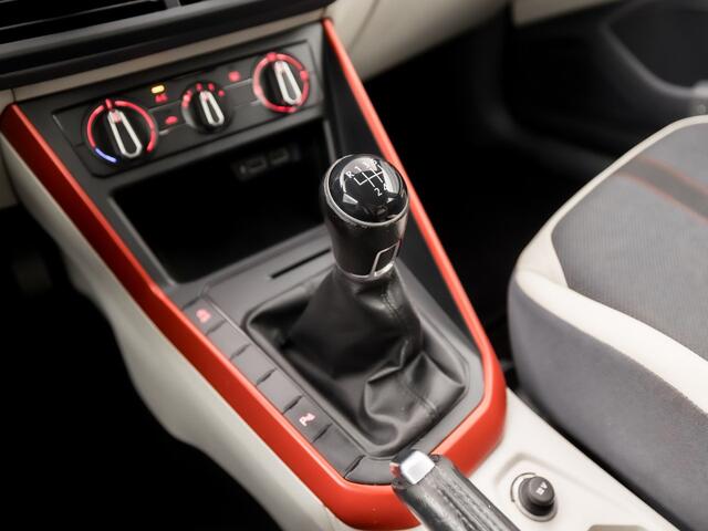 Volkswagen POLO 1.0 TSI Beats (VIRTUAL COCKPIT, 1e EIGENAAR, APPLE CARPLAY, GROOT NAVI, PARKEERSENSOREN, SPORTSTOELEN, BEATS AUDIO, GETINT GLAS, ADAPTIVE CRUISE, NIEUWSTAAT)