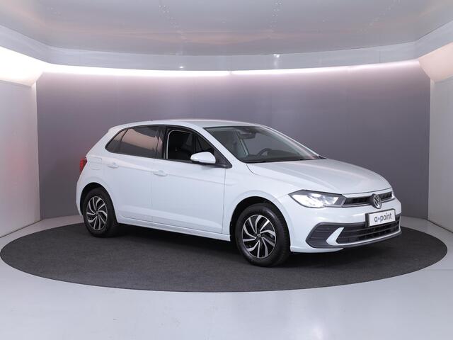 Volkswagen POLO 1.0 TSI Life Edition 95 pk | Verlengde garantie | Navigatie | Parkeersensoren achter | Achteruitrijcamera | LED koplampen |