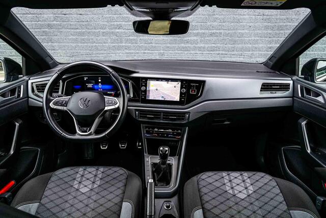 Volkswagen POLO 1.0 TSi 95 pk R-Line | 2x R-Line | 17" Bergamo | Parkeersensoren