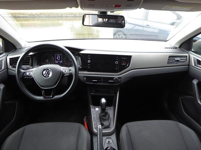 Volkswagen POLO 1.0 TSI Comf.line Business Aut. NAVI, CLIMA, TREKH, PDC V+A, CRUISE!!