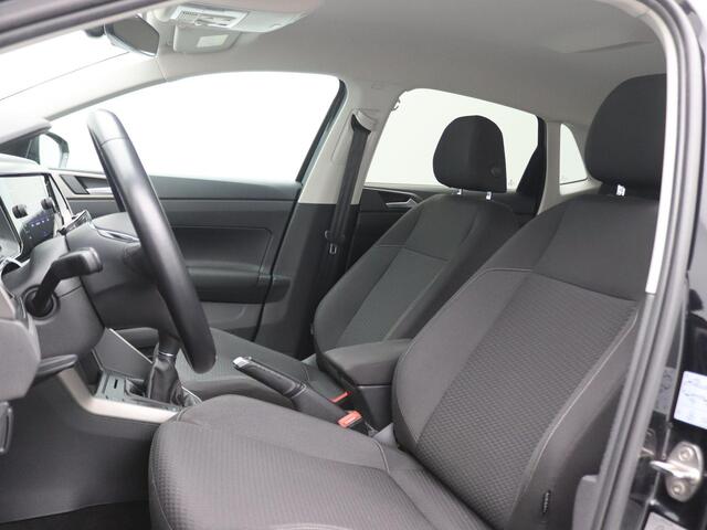 Volkswagen POLO 1.0 TSI R-Line Edition 95PK Airco, 16" LM Velgen, Parkeersensoren voor en achter, Extra getint glas, Adaptieve Cruise Control