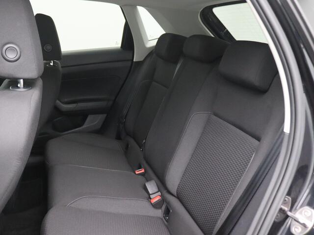 Volkswagen POLO 1.0 TSI R-Line Edition 95PK Airco, 16" LM Velgen, Parkeersensoren voor en achter, Extra getint glas, Adaptieve Cruise Control