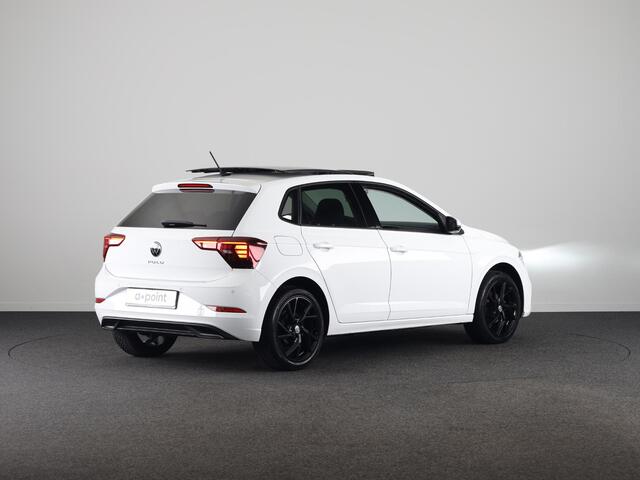 Volkswagen POLO 1.0 TSI Life 95 pk | Navigatie via App | Panoramadak | 17" LM velgen | Parkeersensoren | Adaptieve cruise control | LED koplampen | Stoelverwarming |