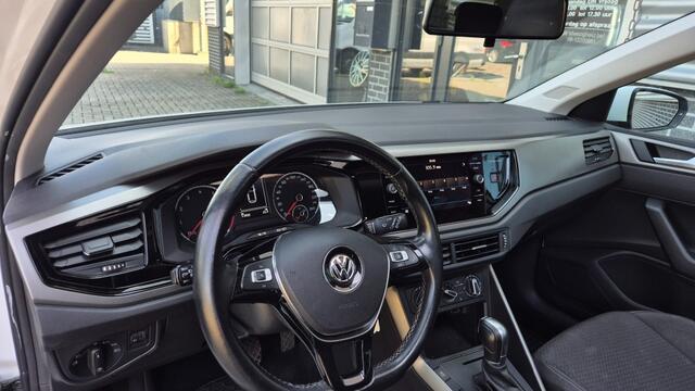 Volkswagen POLO 1.0i TSI AIRCO CRUISE PDC PANO DAK TREKHAAK