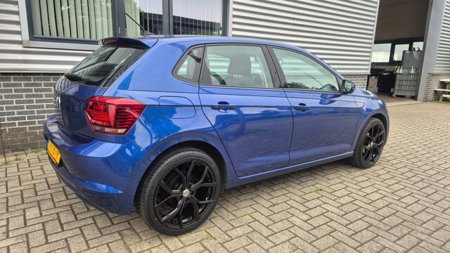 Volkswagen POLO 1.0i TSI 95PK AIRCO NAVI 4 EL RAMEN CENTR VERGR AFS EL SPIEGELS NAP