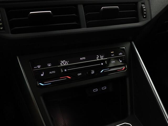 Volkswagen POLO 1.0 TSI 95pk DSG Style · Camera · Dodehoeksensor · Stoelverwarming · ACC · 17"Velgen · Parkeer assistent · Apple/Android Car Play ·