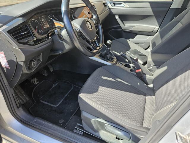 Volkswagen POLO 1.0 MPI Comfortline Business