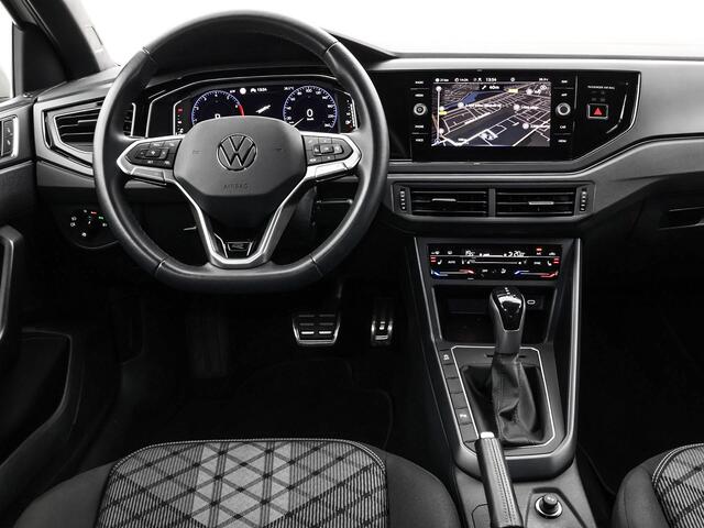 Volkswagen POLO 1.0 TSI 95pk DSG R-Line · Camera · Stoelverwarming · Apple/Android Car Play · Info Active Display ·