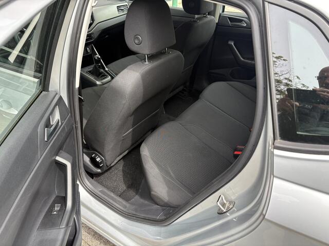 Volkswagen POLO 1.0 TSI Comfortline NIEUWE BANDEN EN VELGEN !!!