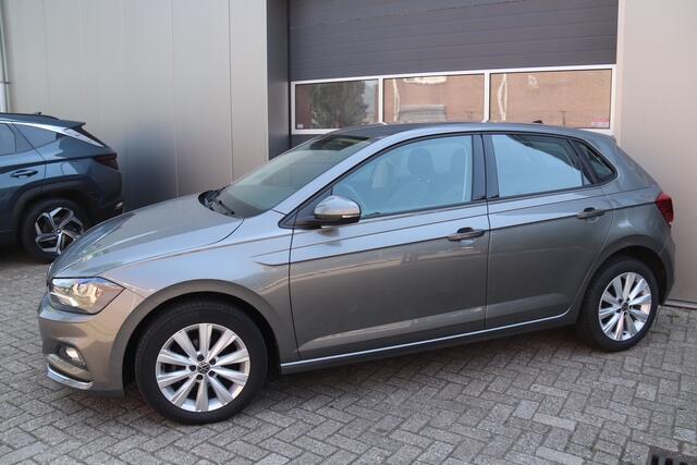 Volkswagen POLO 1.0 TSI Highline, Carplay, Cruise, Navi