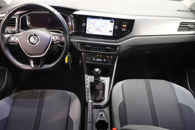 Volkswagen POLO 1.0 TSI Highline Business R-Line | Climate control | Parkeersensoren | Adaptieve cruise | Digital Cockpit | Navigatie |