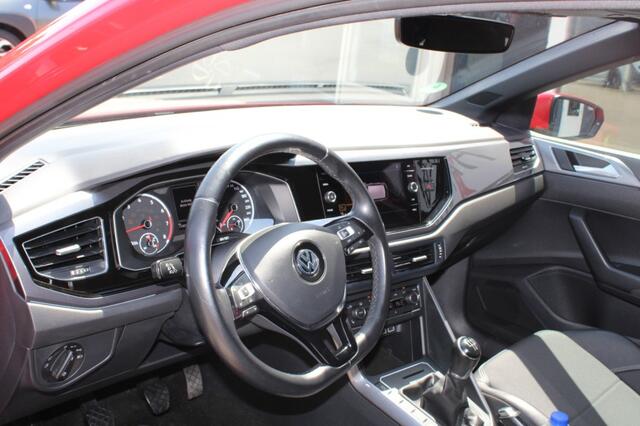 Volkswagen POLO 1.0 TSI 2xR-Line Sport Navi Adapt.Cruise Climate Camera Apple Top!!